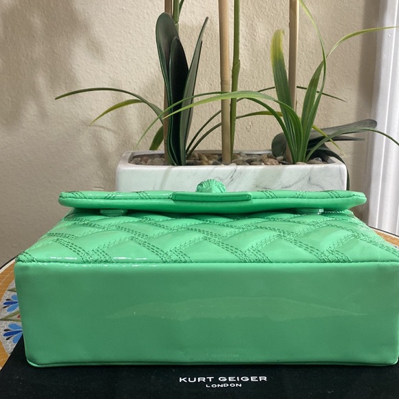 Kurt Geiger Medium Kensington Drench Leather Convertible Shoulder Bag - Picture 13 of 13